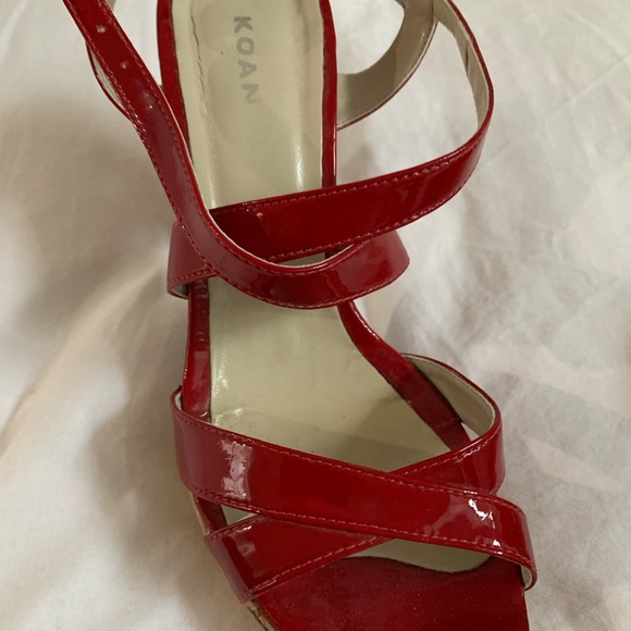Red leather cork heel and platform shoe - Picture 6 of 6